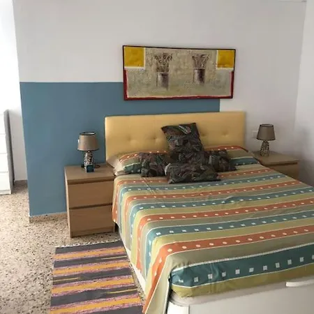 Les Oronetes Apartman *