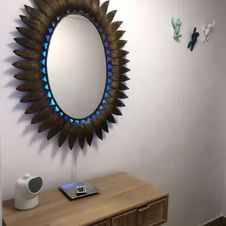 Les Oronetes Apartman